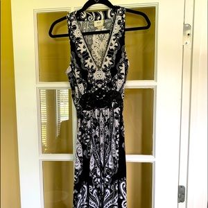 ECI Dress size 14 black & white